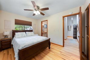 Condo, 3 Bedrooms