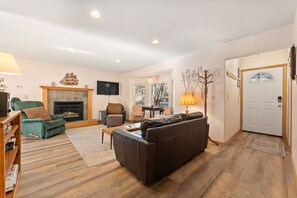 Casa, 3 habitaciones | Área de sala de estar