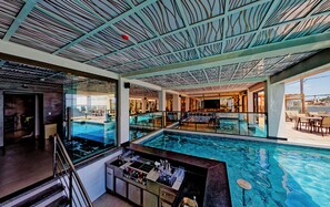 Swim-up bar - Gaeta Hotel (Guarapari)