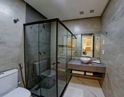 标准房, 1 张大床 | 浴室 | 吹风机、毛巾、肥皂、洗发水