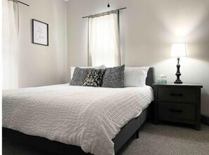 2 bedrooms, iron/ironing board, free WiFi, bed sheets