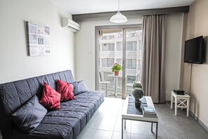 Appartement, 1 chambre, balcon, vue ville | Coin séjour