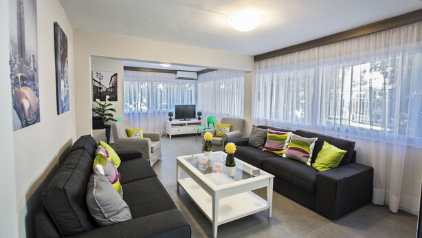 Appartement, 1 chambre, balcon, vue ville | Coin séjour