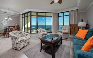 公寓客房, 3 間臥室 | 起居區