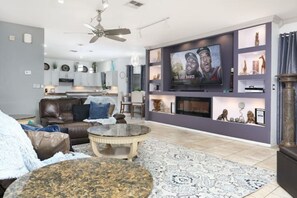Smart-TV, Kamin, Videospiele, DVD-Player