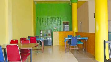 الإطلالة من المنشأة