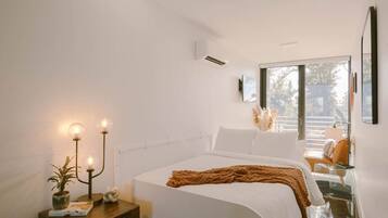 1 chambre, bureau, fer et planche à repasser, Wi-Fi