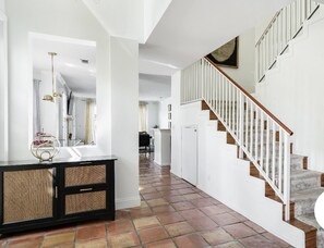 Villa, 5 Bedrooms, Balcony, Lake View | Living area - Villa Las Olas - Private Pool - Lake (Fort Lauderdale)