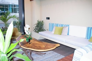 Apartment, 1 Bedroom | Living room