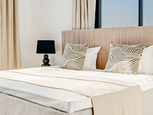 Studio, 1 Bedroom, Balcony, City View | 1 bedroom - Sanders Crystal 2 - Popular Studio With Shared Rooftop (Limassol)