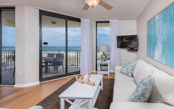 Living area - Phoenix VIII by Brett Robins Vacations (Orange Beach)