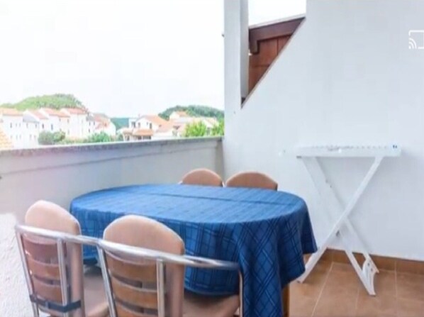 Leilighet (Two Bedroom Apartment with Balcony an) | Terrasse/patio