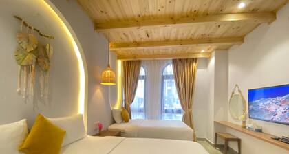 Riverside Mini Hotel Grand World