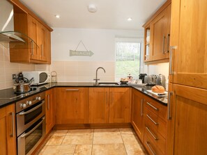 Fridge, dishwasher, electric kettle, toaster - Pointers View (Weymouth)