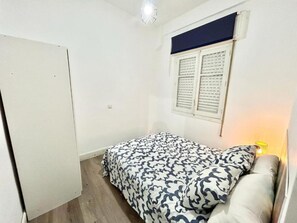 2 bedrooms