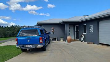 Room, 1 Bedroom, Accessible, Smoking | Exterior