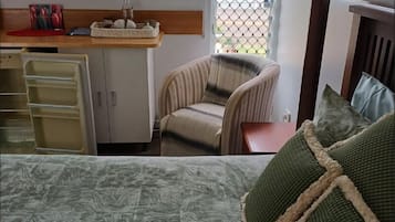 Room, 1 Bedroom, Accessible, Smoking | 1 bedroom