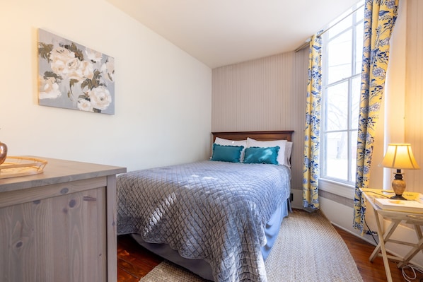 2 bedrooms, desk, free WiFi, bed sheets