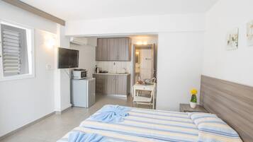 Apartment, 1 Bedroom, Balcony, City View | 1 bedroom