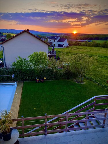 Peaceful villa with swimming pool 20 minutes from Luxembourg City