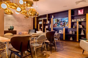 Dining - Motel One Warschau Chopin (Warsaw)