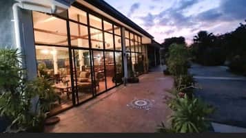 Bungalow, 2 Bedrooms, Accessible, Smoking | Exterior