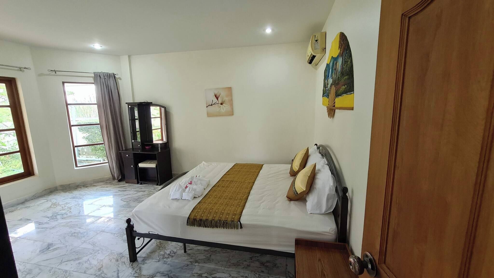 Bungalow, 2 Bedrooms, Accessible, Smoking | 2 bedrooms