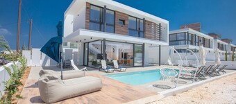 Protaras Elite Pearl Villa Ep17