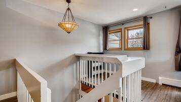 Condo, 2 Bedrooms | Interior