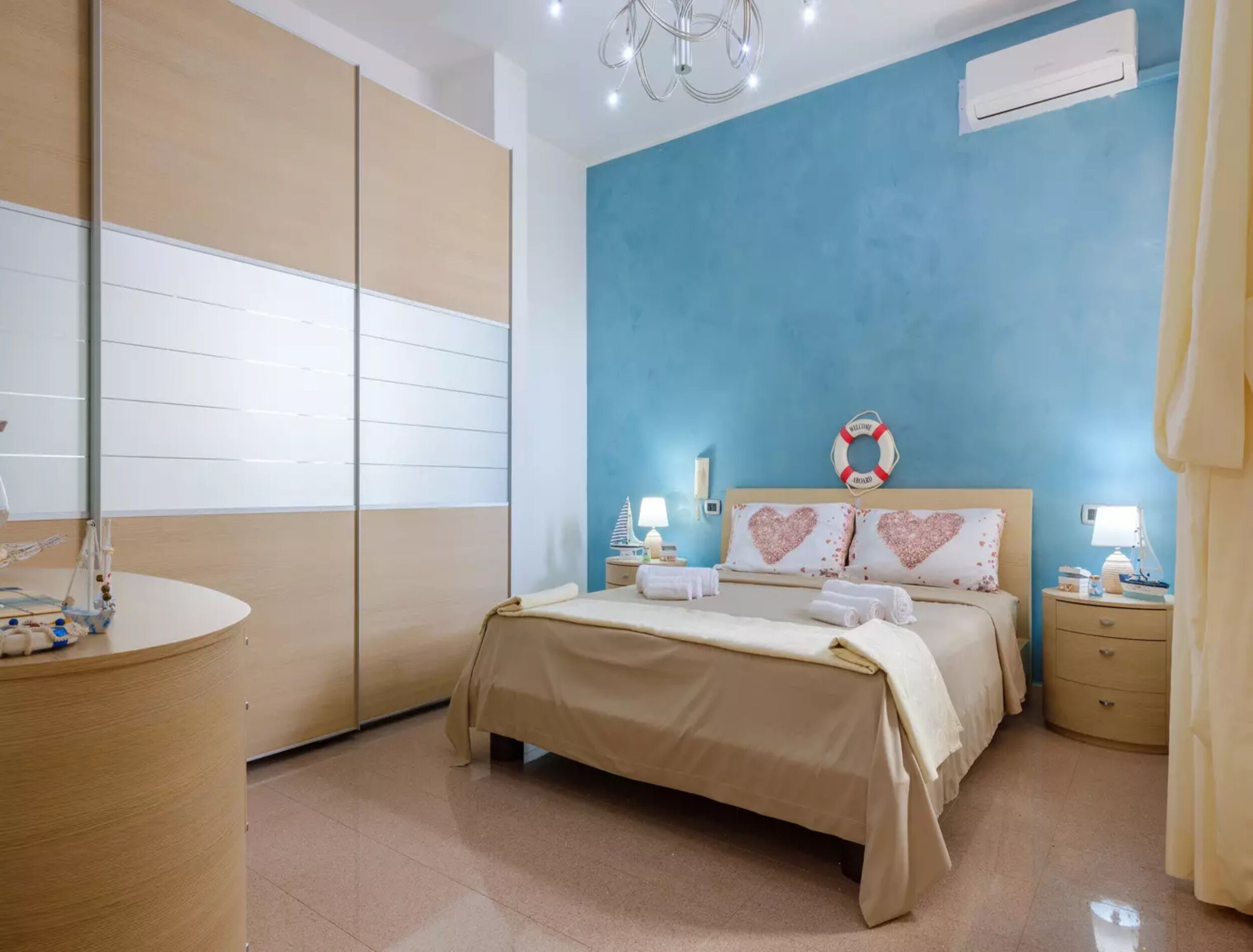 2 bedrooms