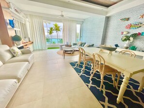 Apartment, 2 Bedrooms, Accessible, Smoking | Dining room
