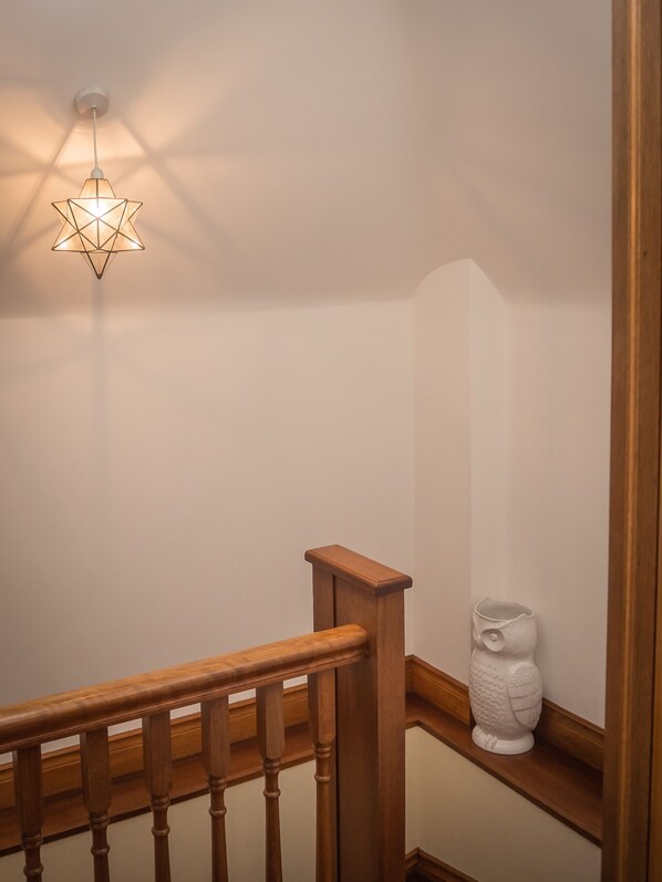 Bathroom - No 4 Old Manor Ballynahinch (Ballynahinch)