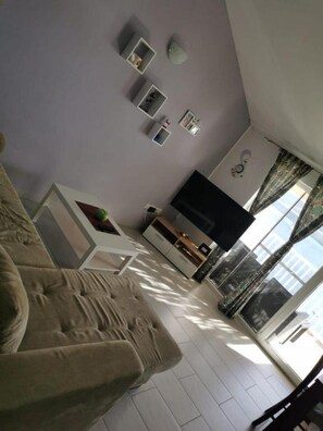 Appartement (One Bedroom Apartment with Terrace an) | Interieur