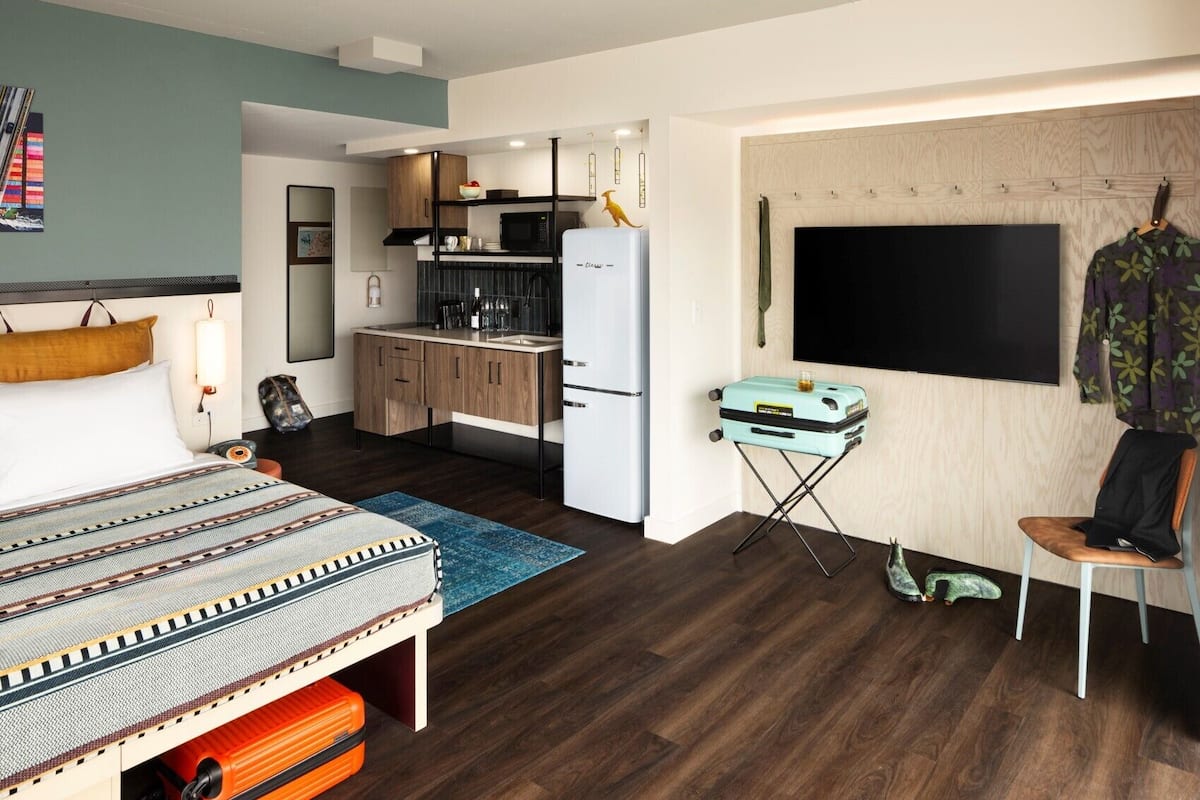 Studio, 1 trĂšs grand lit, coin cuisine, en angle | Coffres-forts dans les chambres