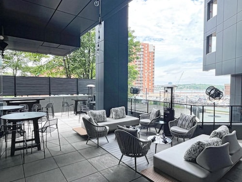 Moxy Halifax Downtown