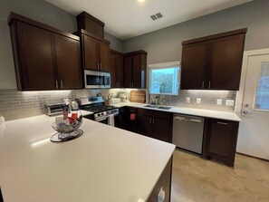 House, 2 Bedrooms, Smoking, Patio | Interior - Modern Home In North-central Austin (Austin)