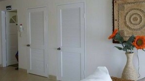 Living area - Beautiful Apartment Across The Road From The Beach (Silver Sands)
