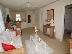 Apartment, 1 Bedroom, Patio, Garden View | Interior