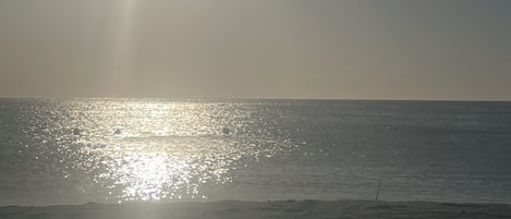Apartment, 2 Bedrooms, Accessible, Smoking | Beach | Beach nearby