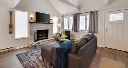 Dream Lakehouse Wfirepit Fireplace, Bbq, Wi-fi