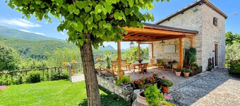 Torretta Sleeps 5 With Pool and Exclusiv