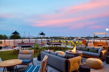 Restaurant on-premise at Moxy Charleston Downtown