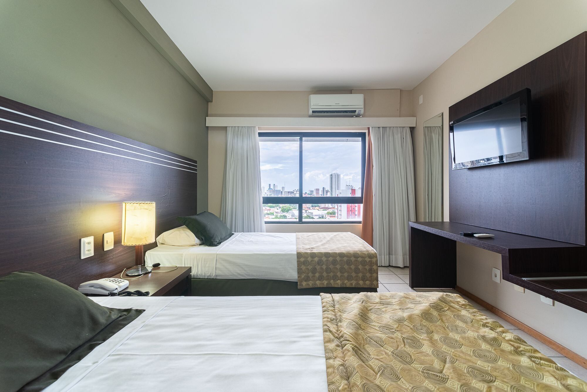 City Apartment | 1 bedroom, free WiFi, bed sheets