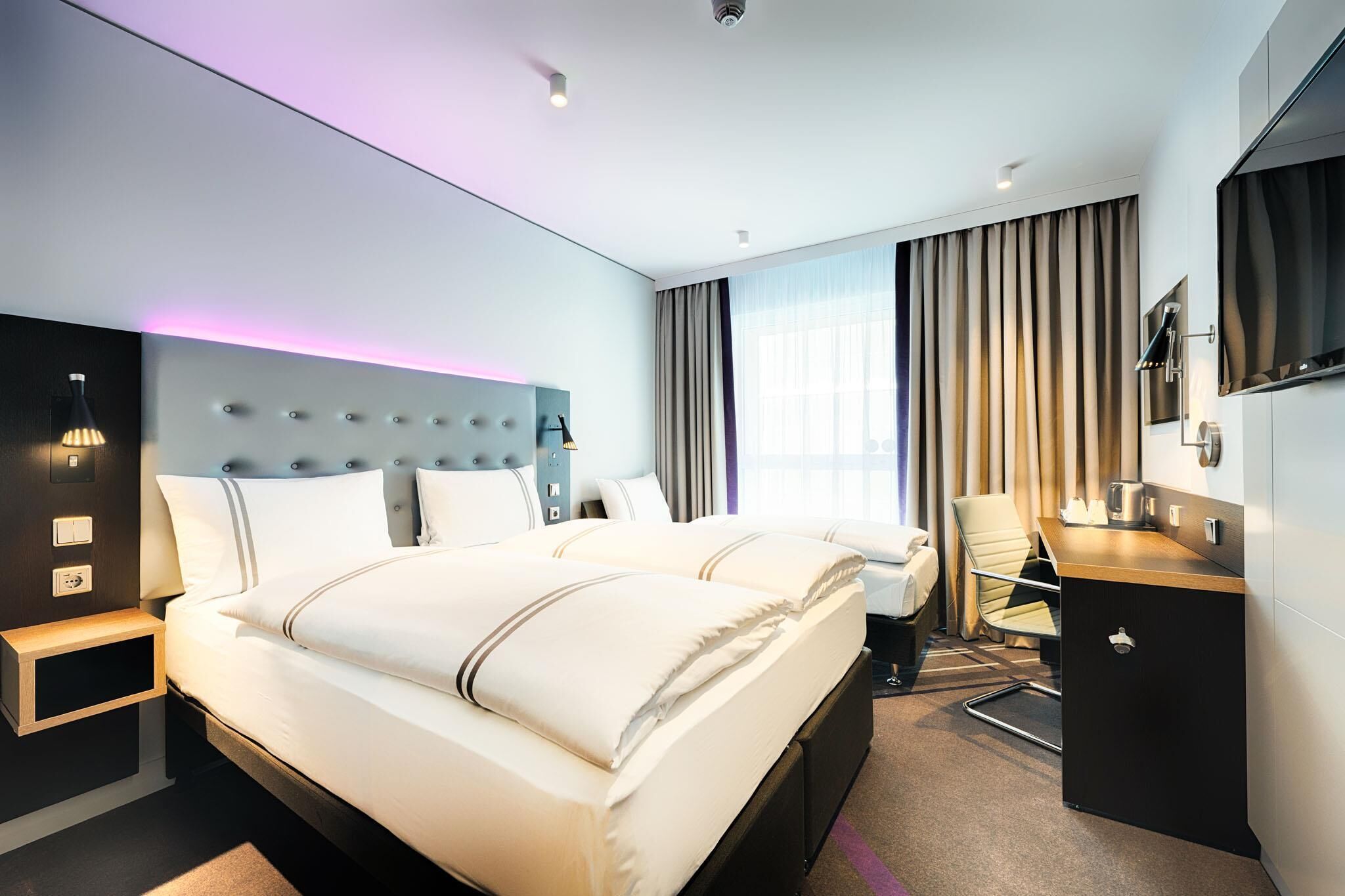 Standard-Dreibettzimmer | Schallisolierte Zimmer, kostenloses WLAN, Bettwäsche