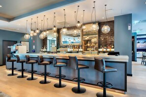 Bar (on property) - Premier Inn Darmstadt City Centre (Darmstadt)