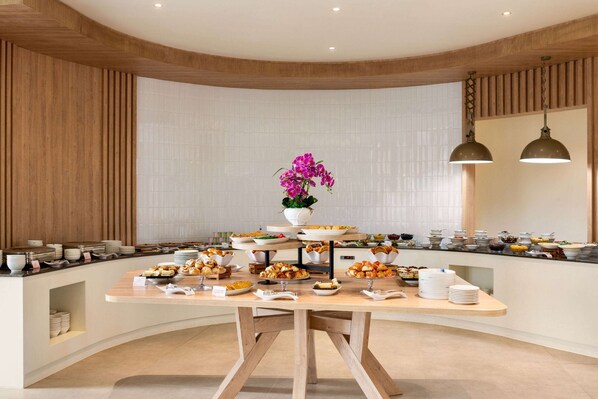 Breakfast area - Tryp BY Wyndham Zomin (Zaamin)