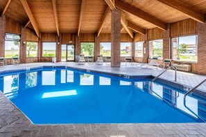 Hồ bơi trong nhà, hồ bơi ngoài trời 