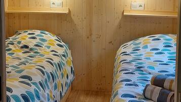 2 makuuhuonetta, vuodevaatteet