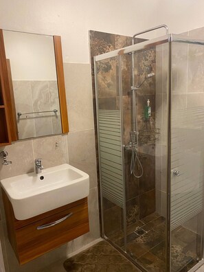 Bathroom - "park / Smart Tv / Wifi / Parking / Elegant / Sofa" (Santo Domingo)