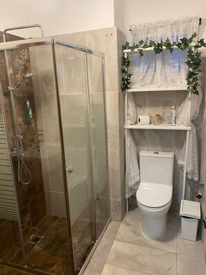 Apartment, 1 Bedroom, Accessible, Smoking | Bathroom | Towels - "park / Smart Tv / Wifi / Parking / Elegant / Sofa" (Santo Domingo)